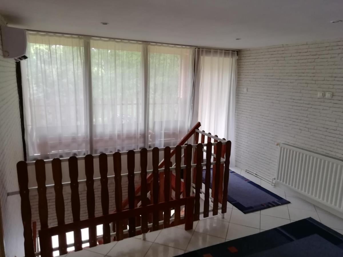 Maci Vendeghaz Apartment Bekescsaba Exterior photo